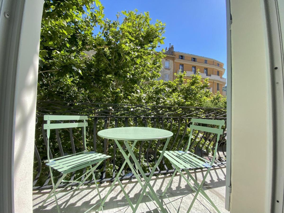 Le Marechal Apartment Bastia  Bagian luar foto